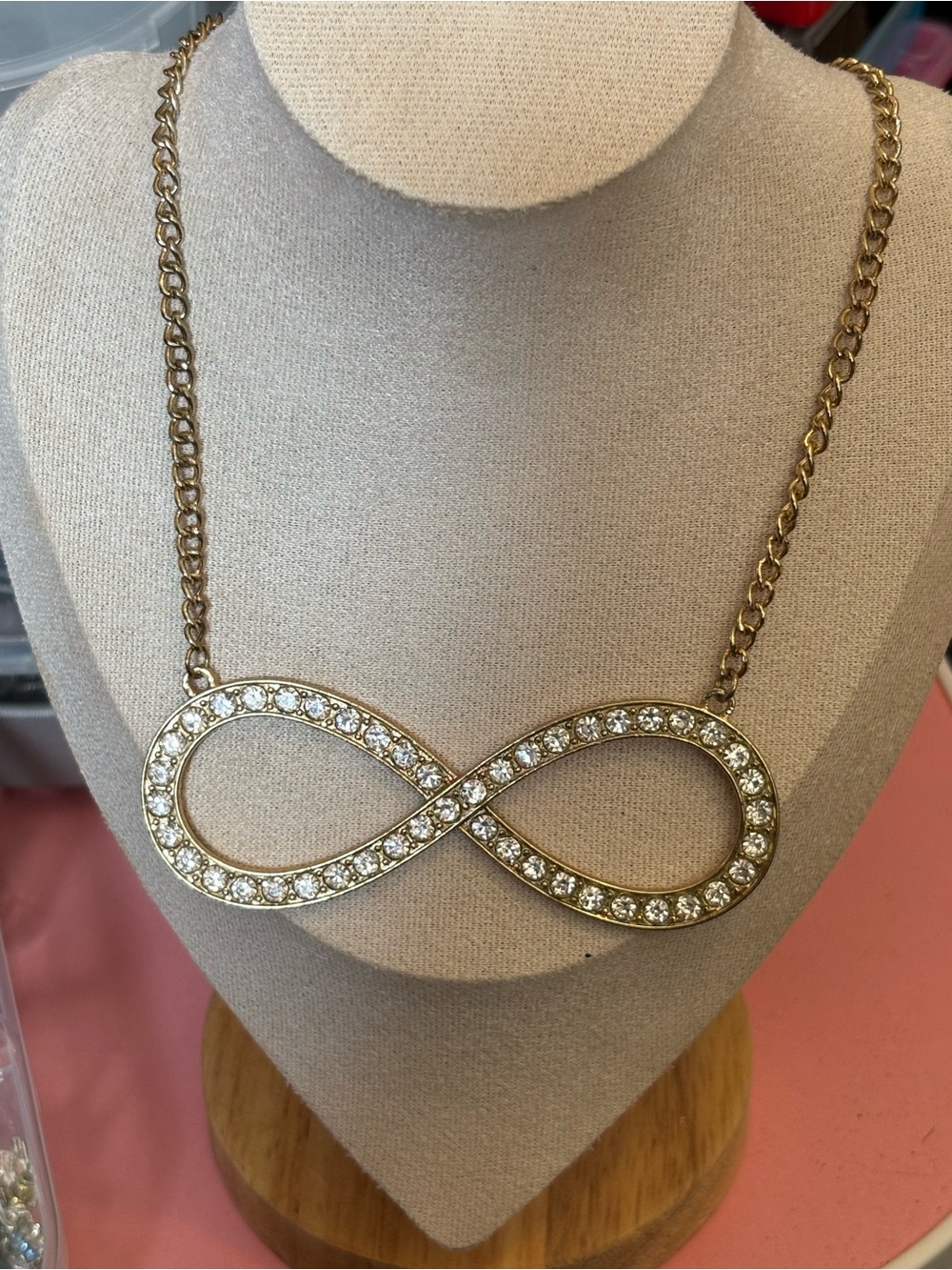 Infinity pendant necklace Gold-Tone Crystal Infinity Necklace